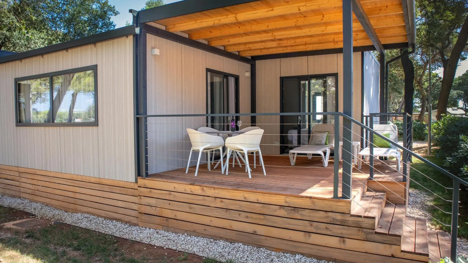 פארק נופש PUY Arena Stoja Camping Homes