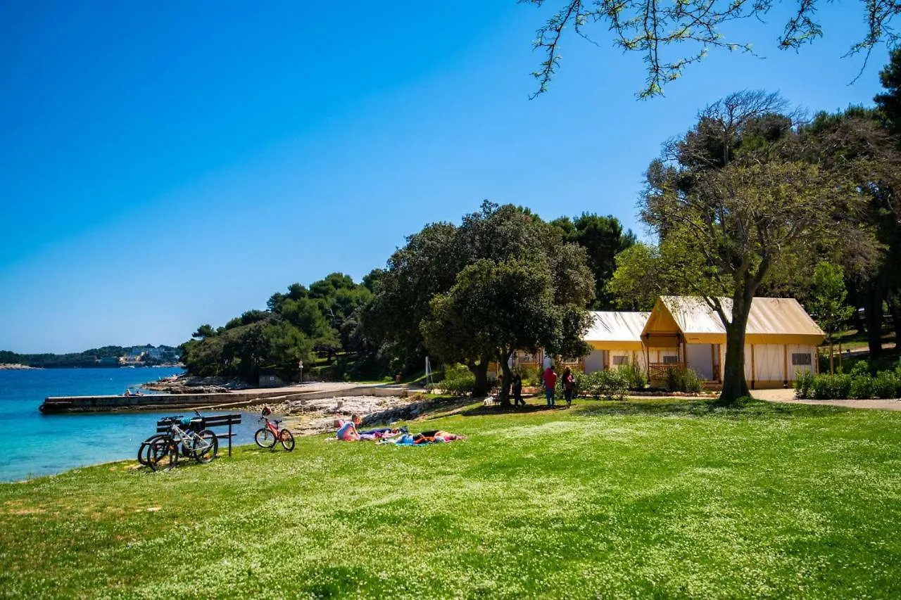 Arena Stoja Camping Homes Pula 4*,